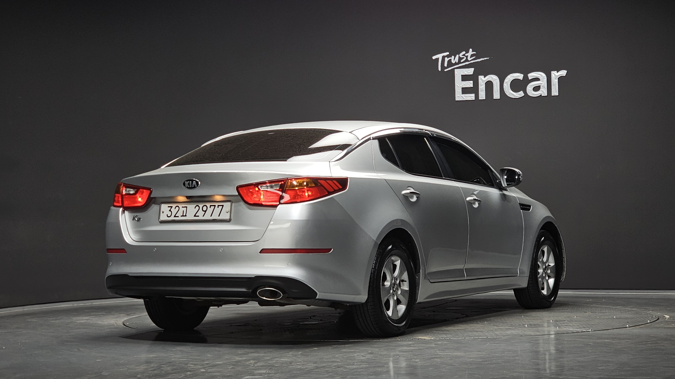 KIA K5 photo 2