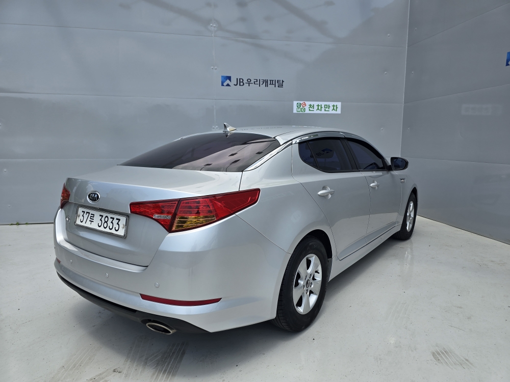KIA K5 photo 3