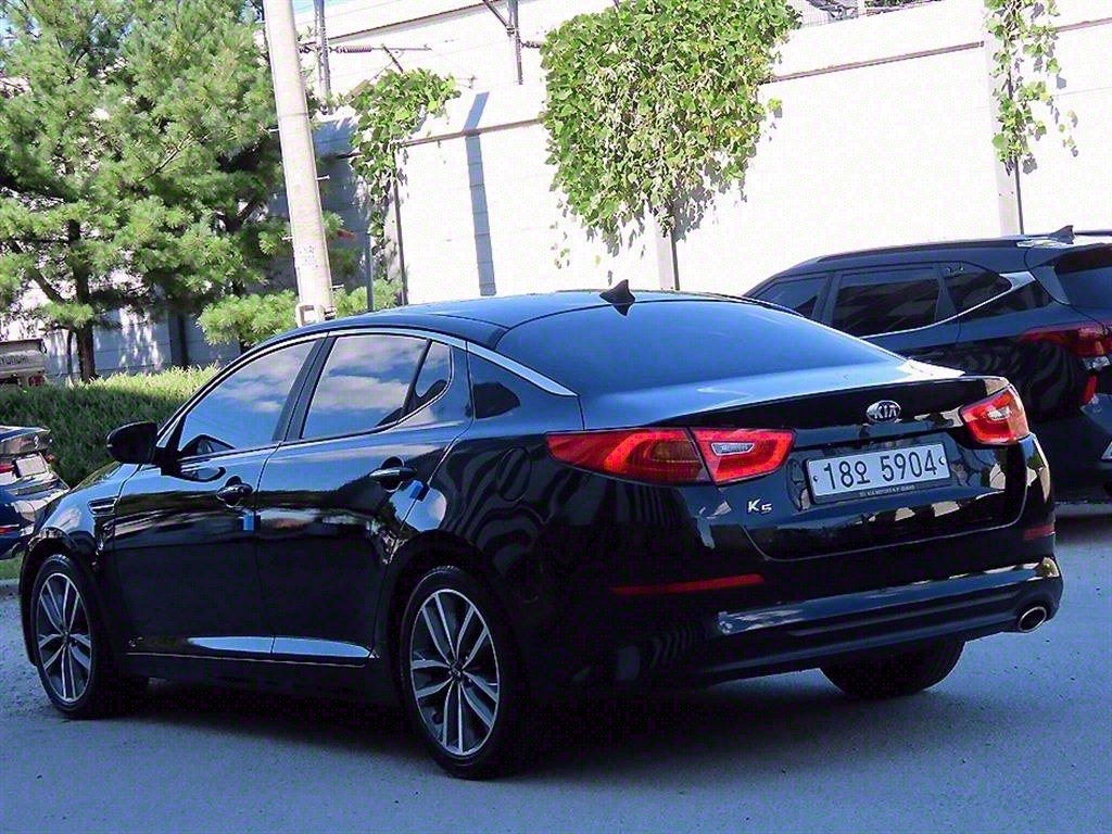 KIA K5 photo 3