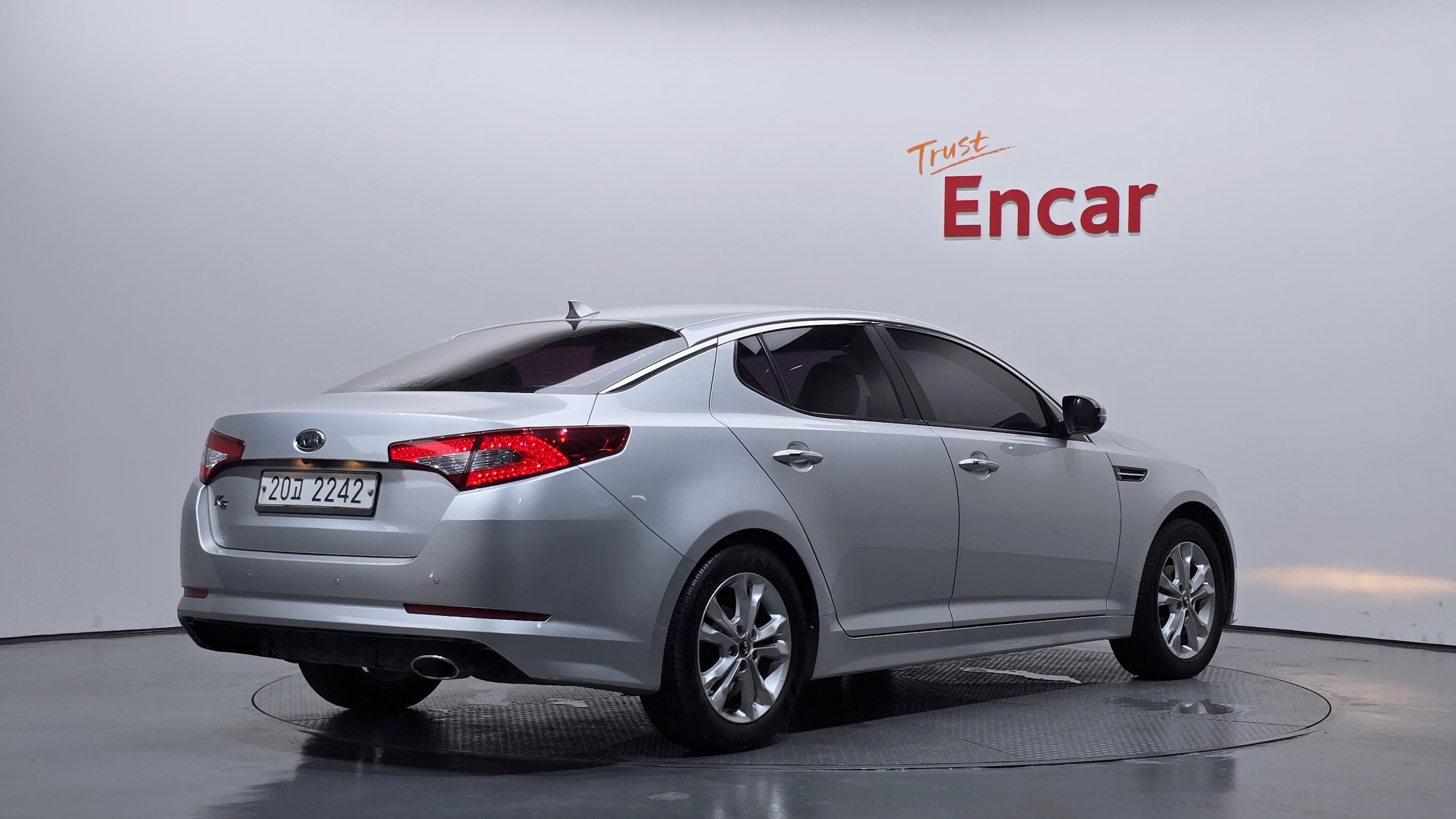 KIA K5 photo 2