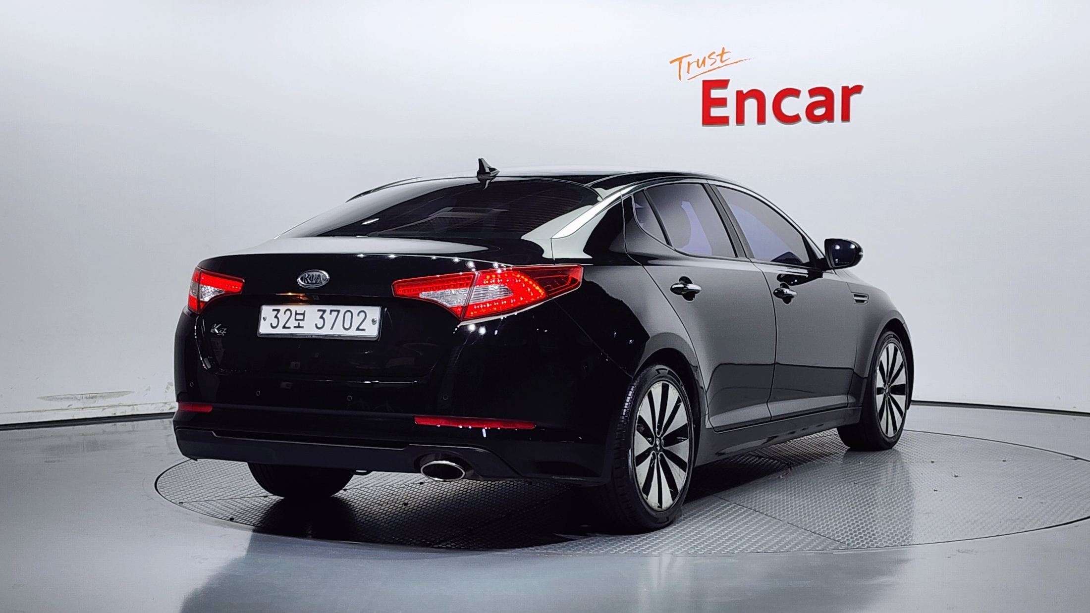 KIA K5 photo 2