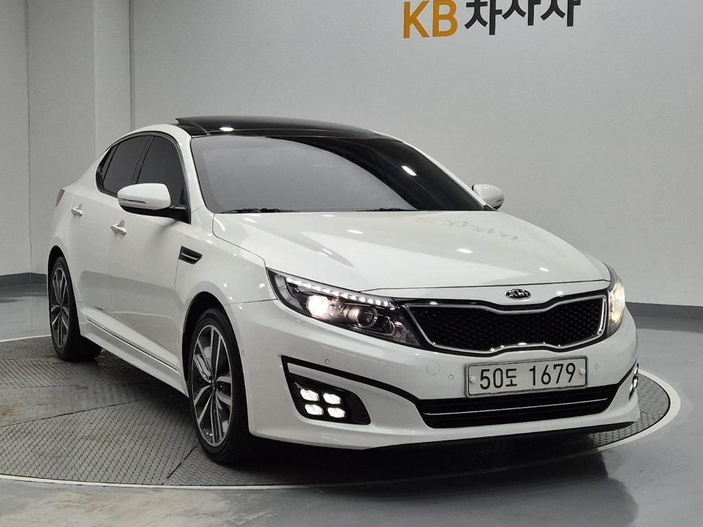 KIA K5 photo 2
