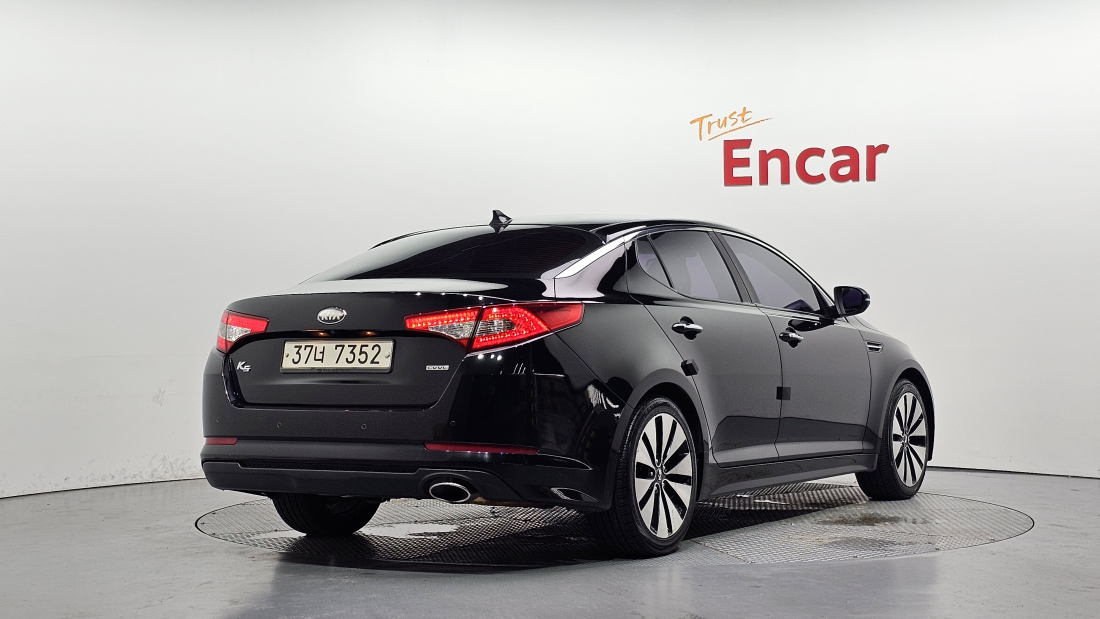 KIA K5 photo 2