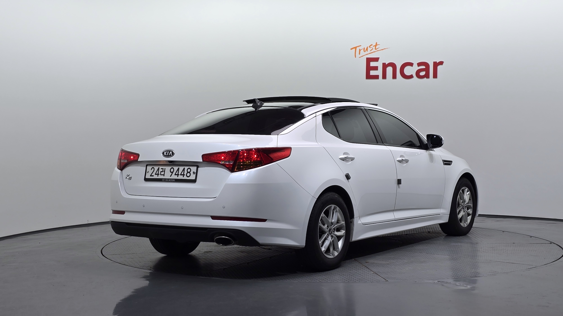 KIA K5 photo 2