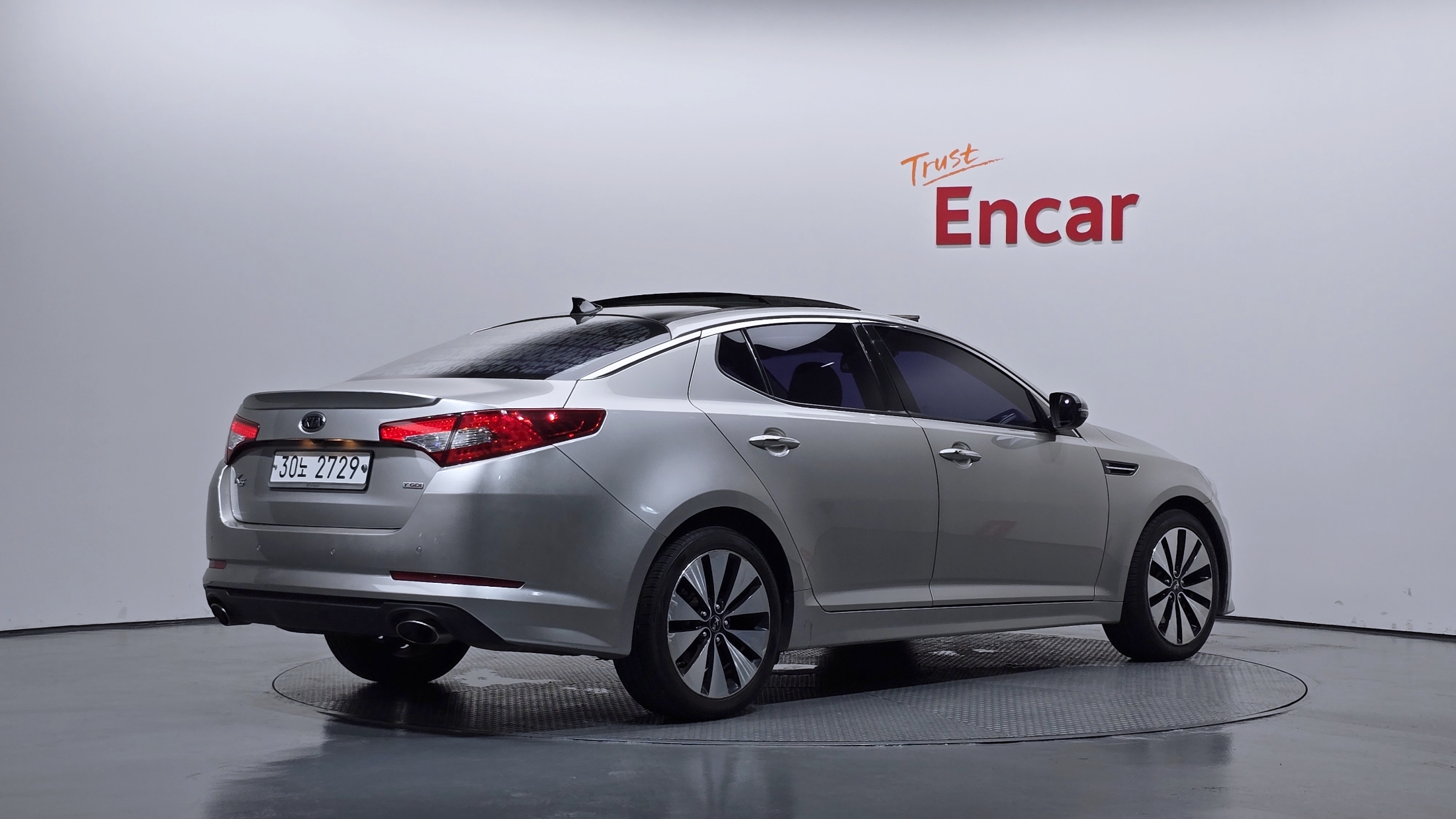 KIA K5 photo 2
