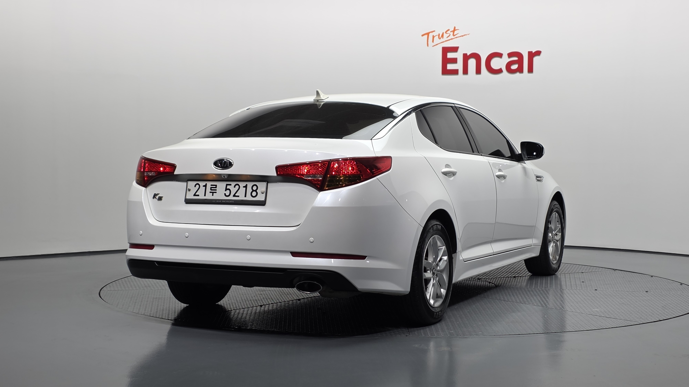 KIA K5 photo 2