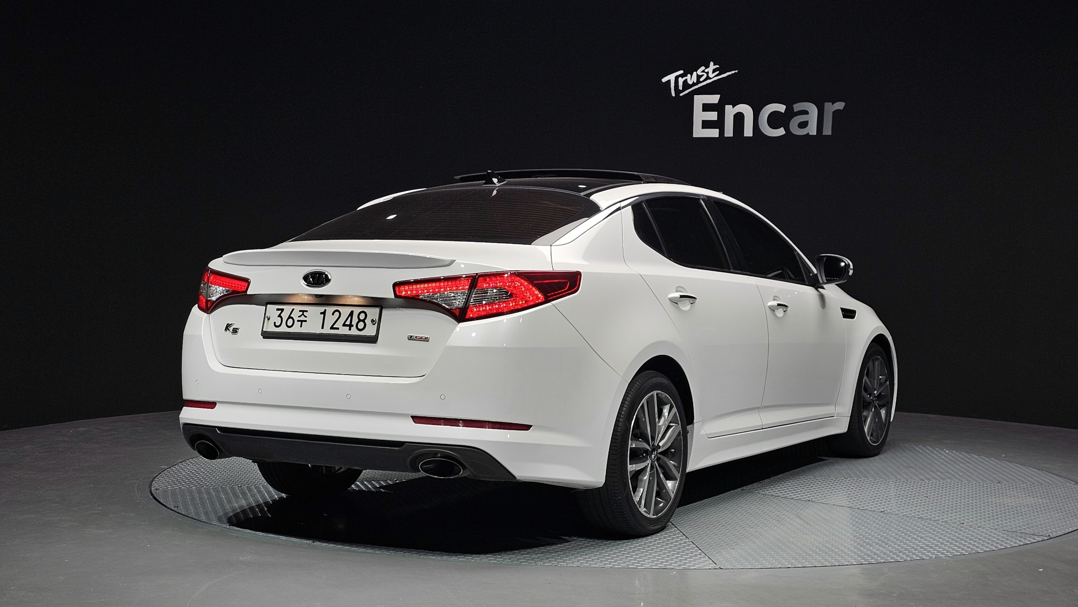 KIA K5 photo 2