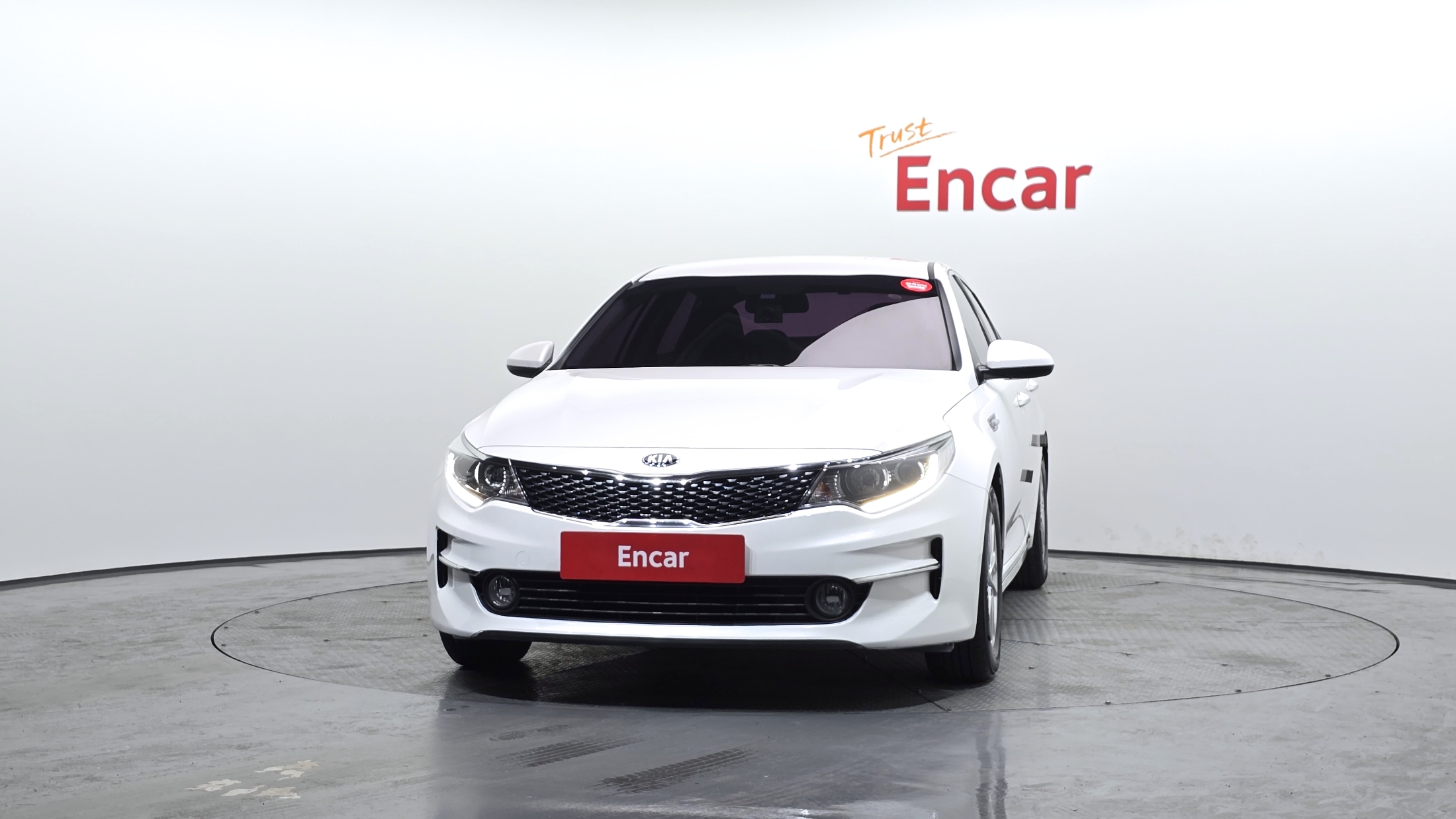 KIA K5 photo 2