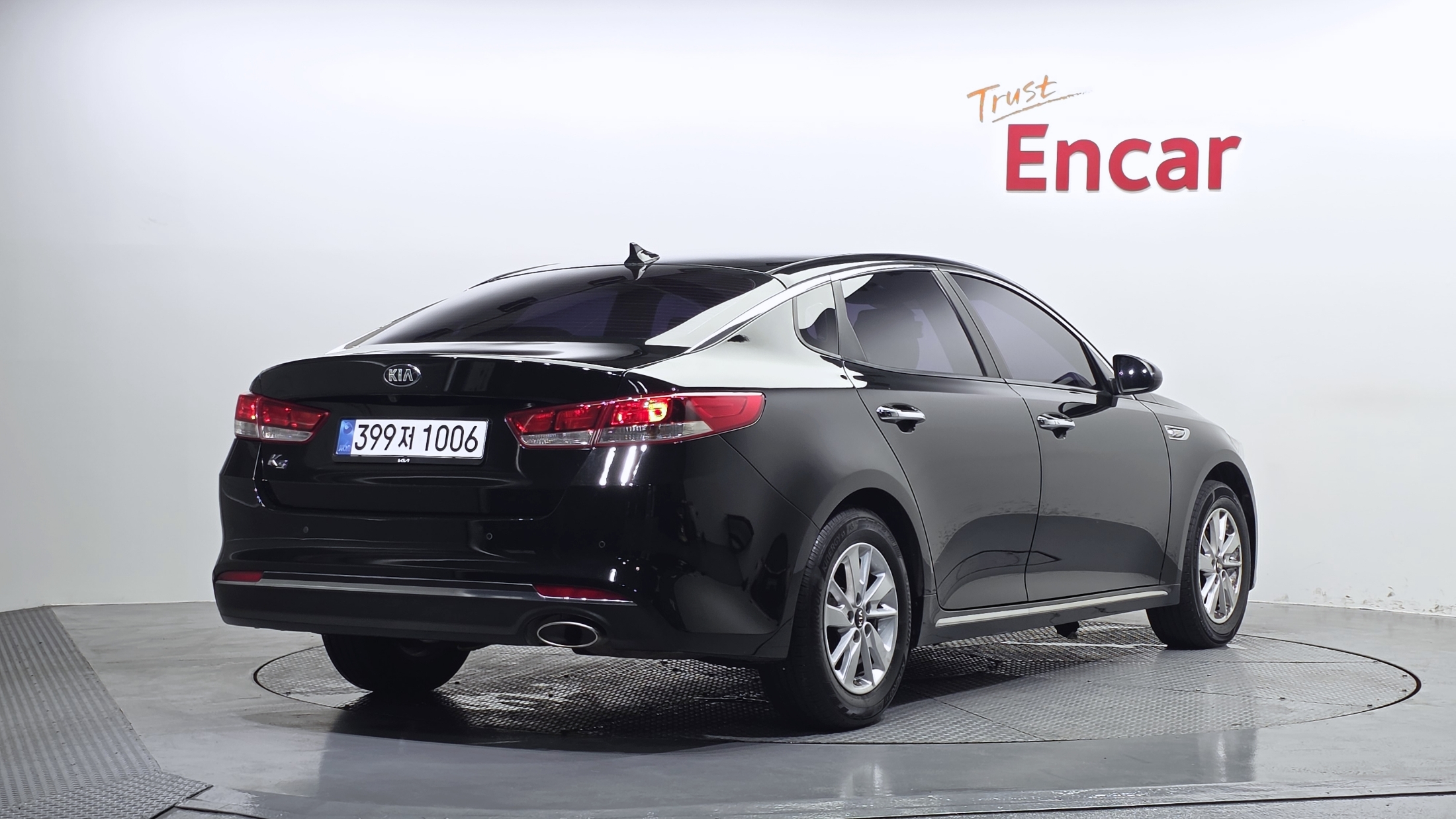 KIA K5 photo 2