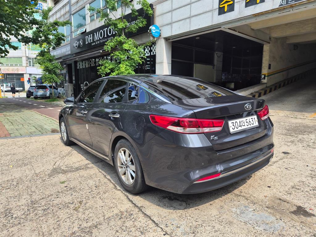 KIA K5 photo 3