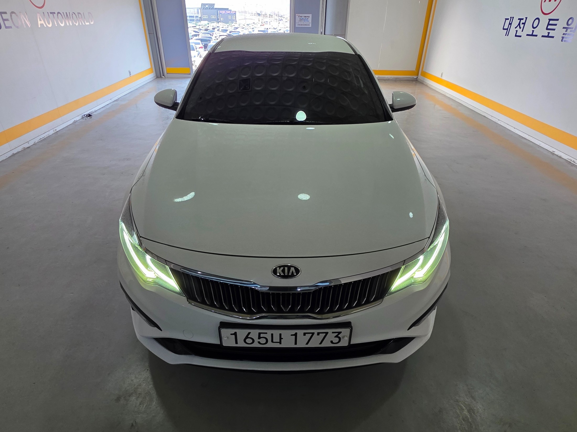 KIA K5 photo 2