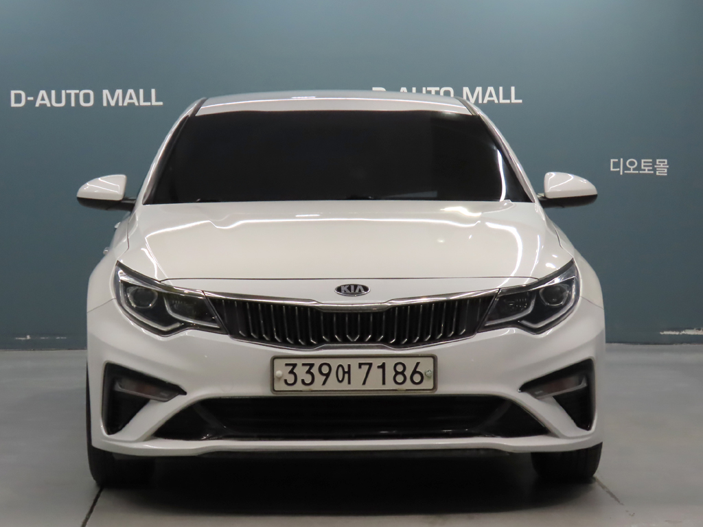 KIA K5 photo 2