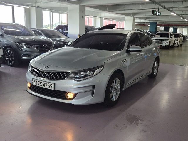 KIA K5
