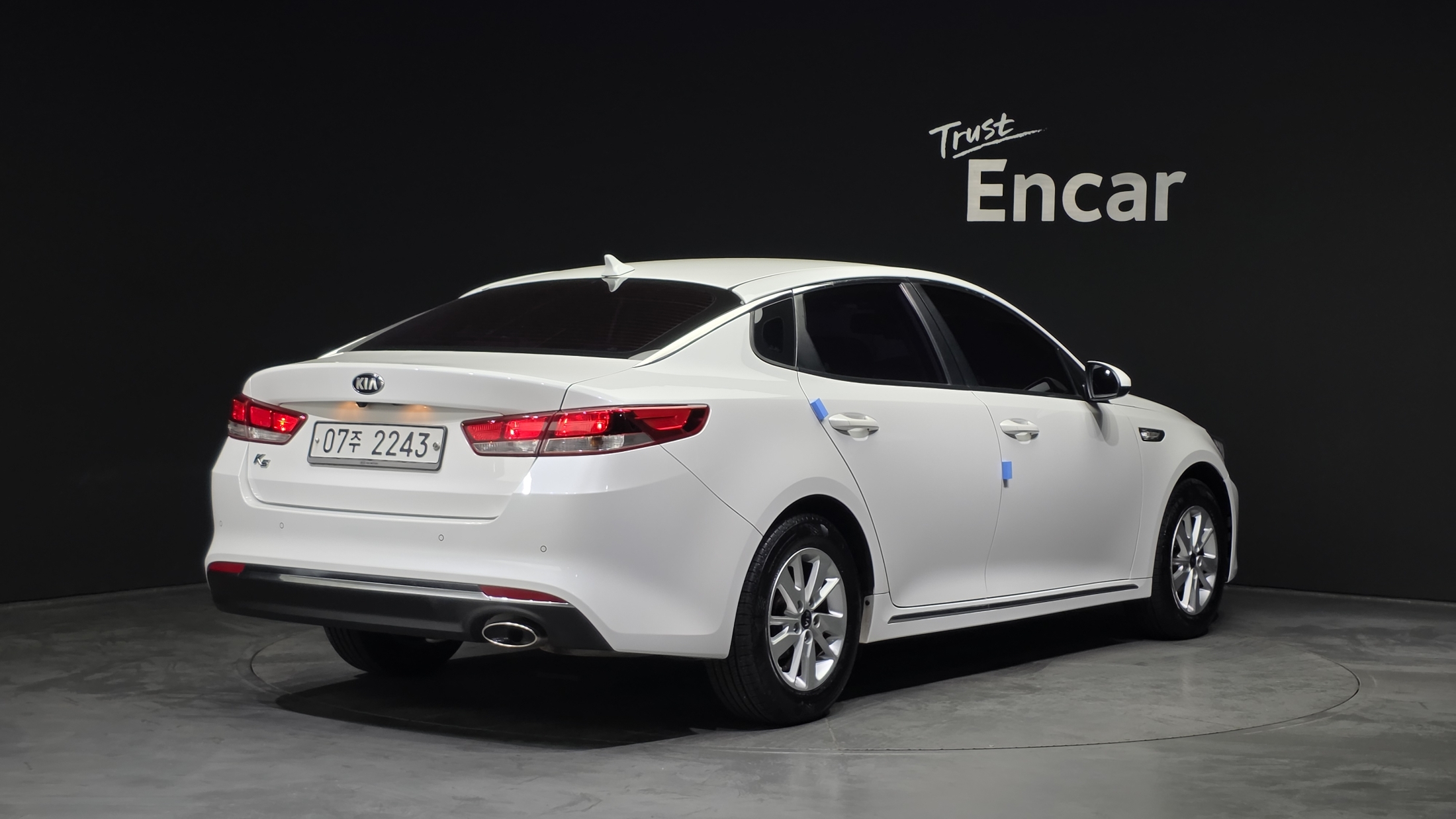 KIA K5 photo 2