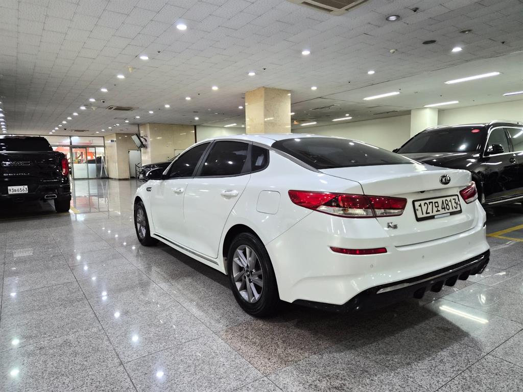 KIA K5 photo 3