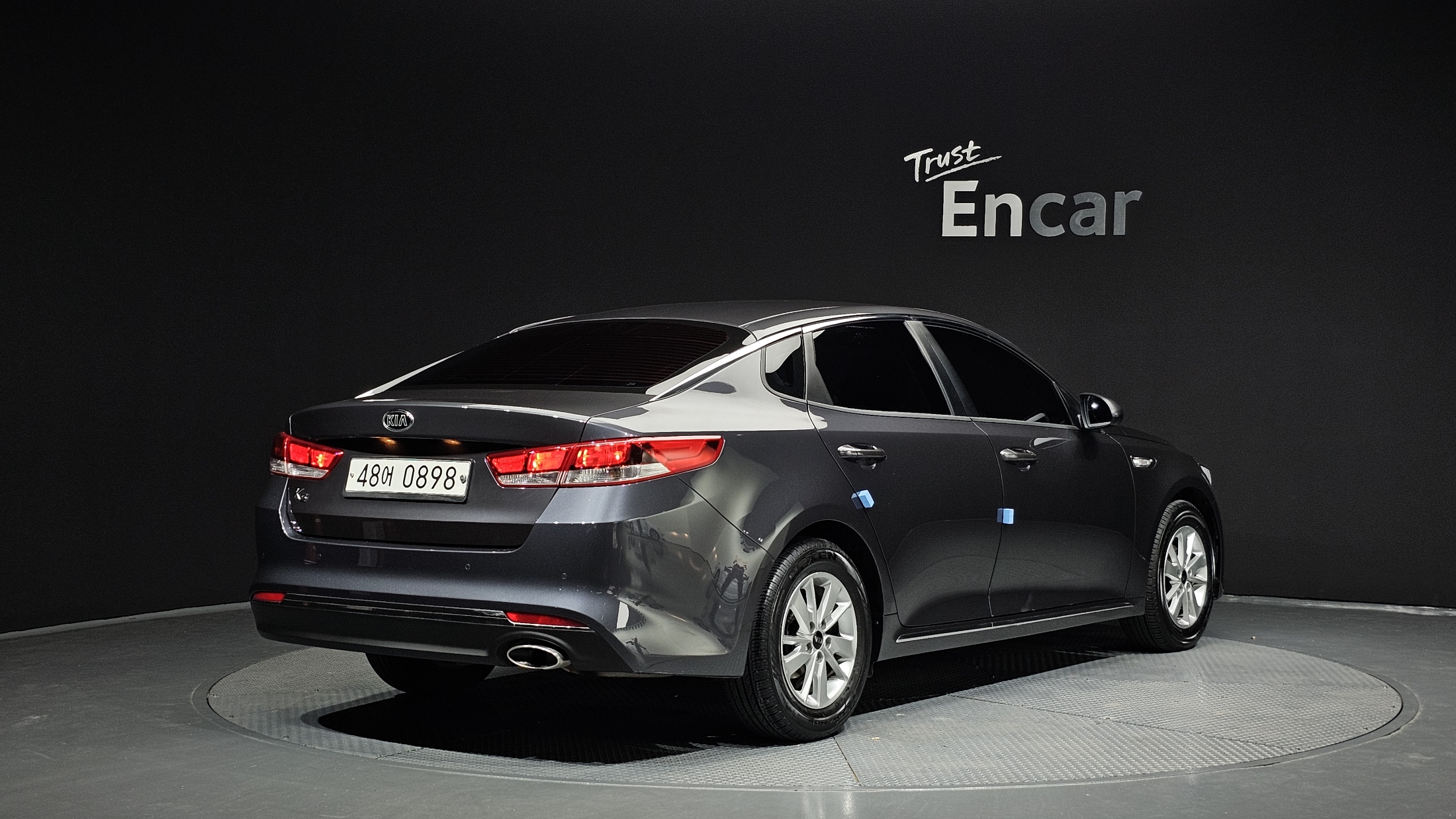 KIA K5 photo 2