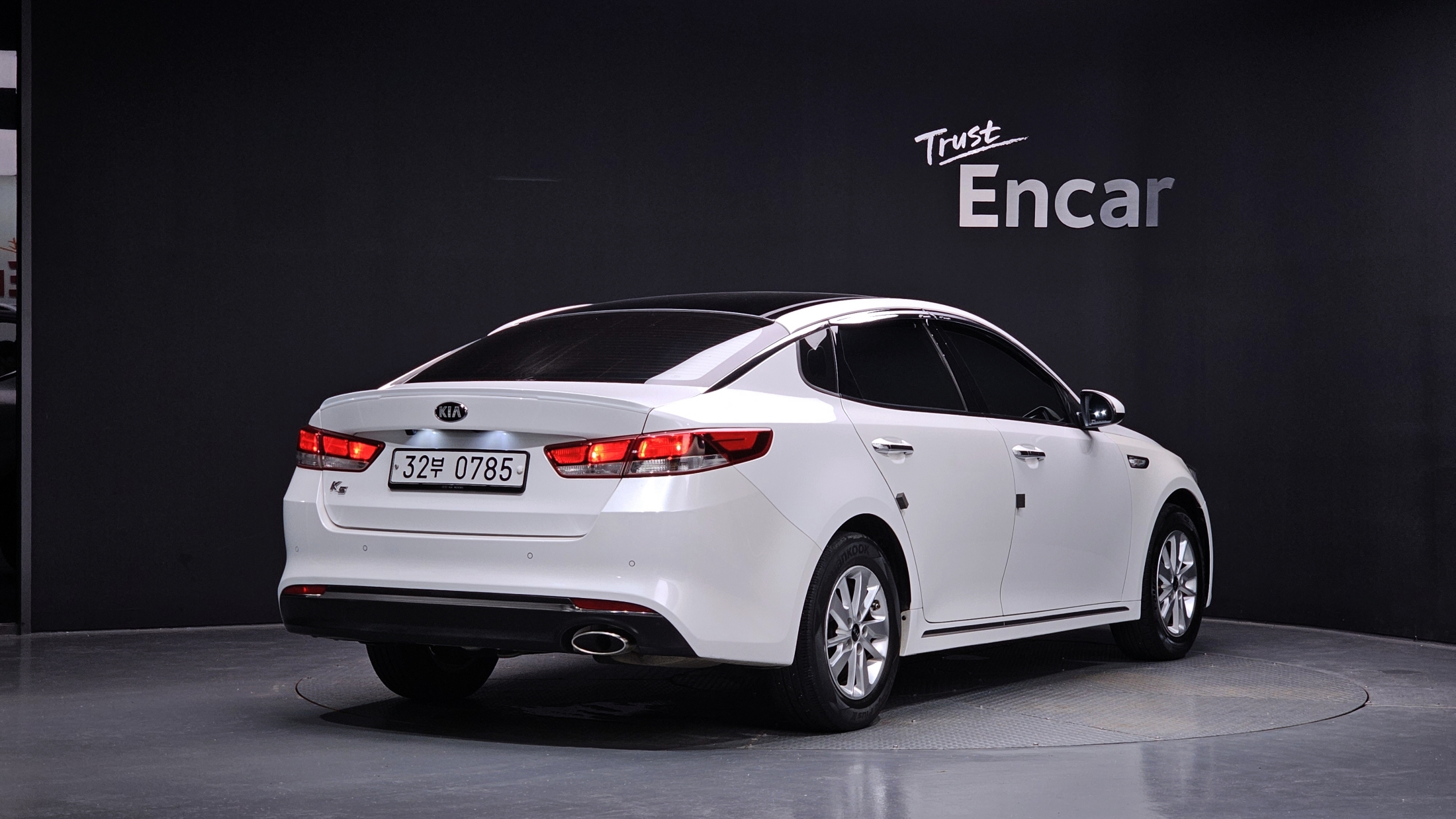 KIA K5 photo 2