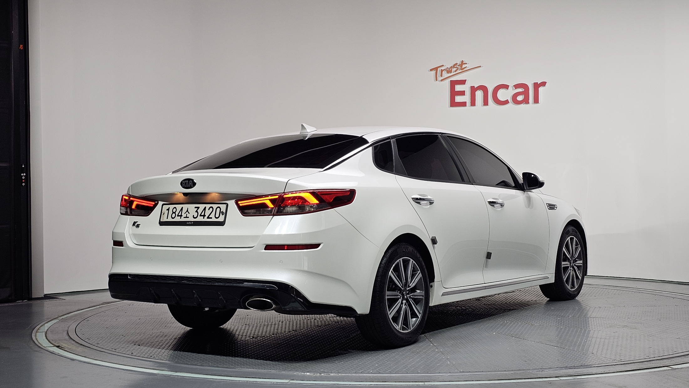 KIA K5 photo 3