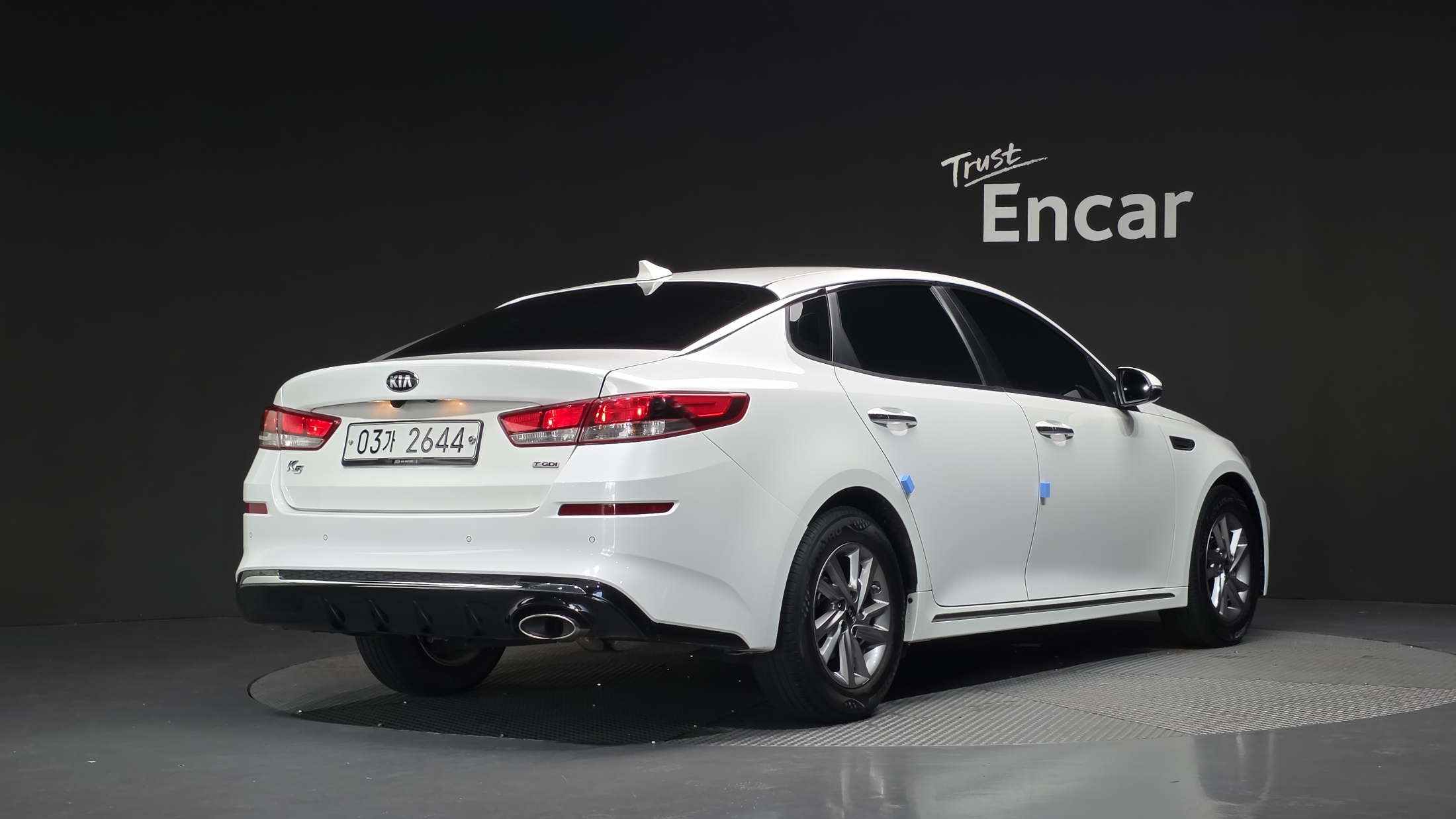 KIA K5 photo 2