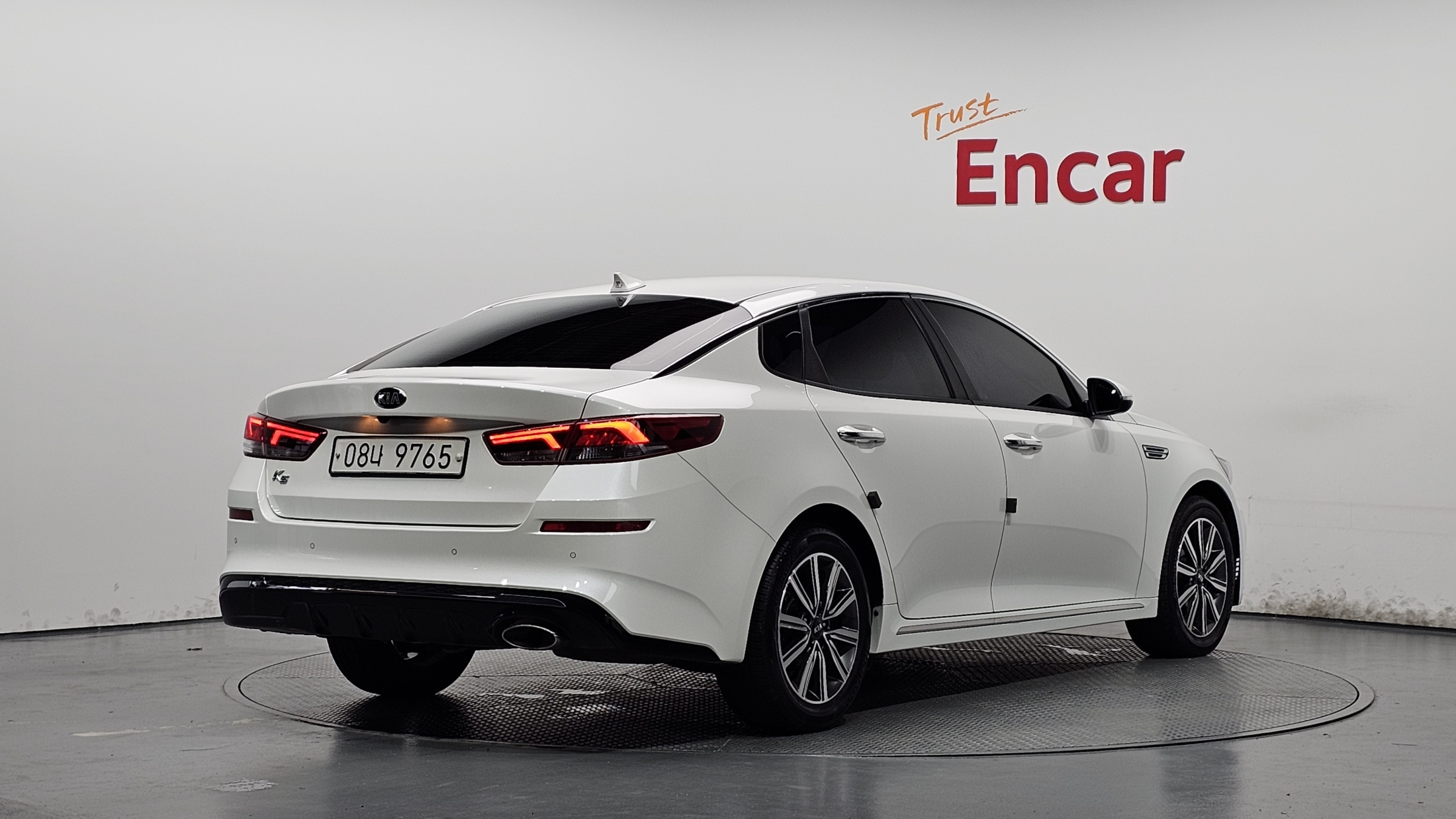 KIA K5 photo 2