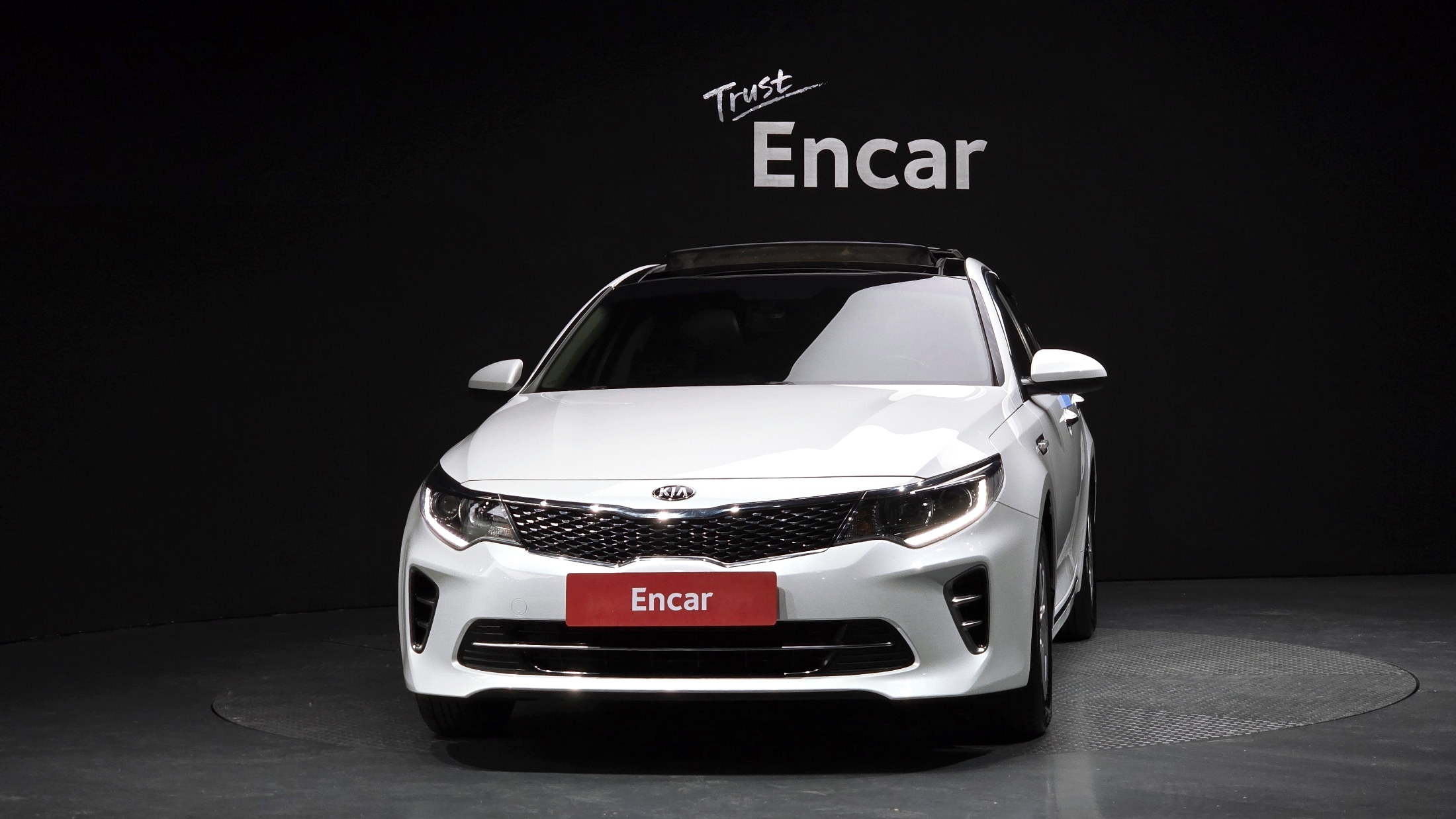 KIA K5 photo 2