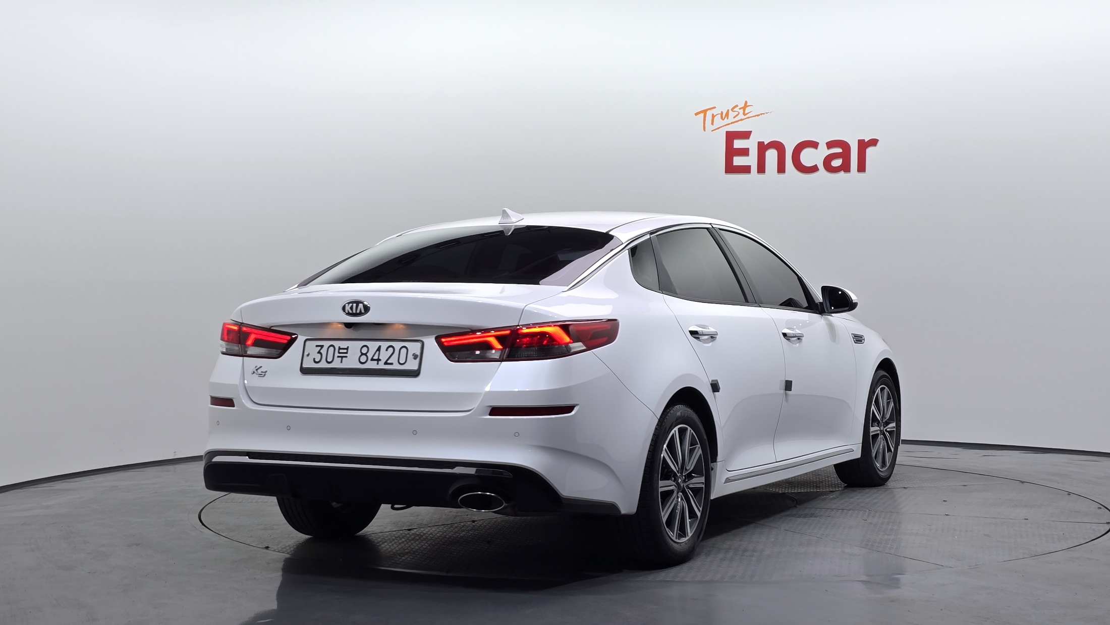 KIA K5 photo 2