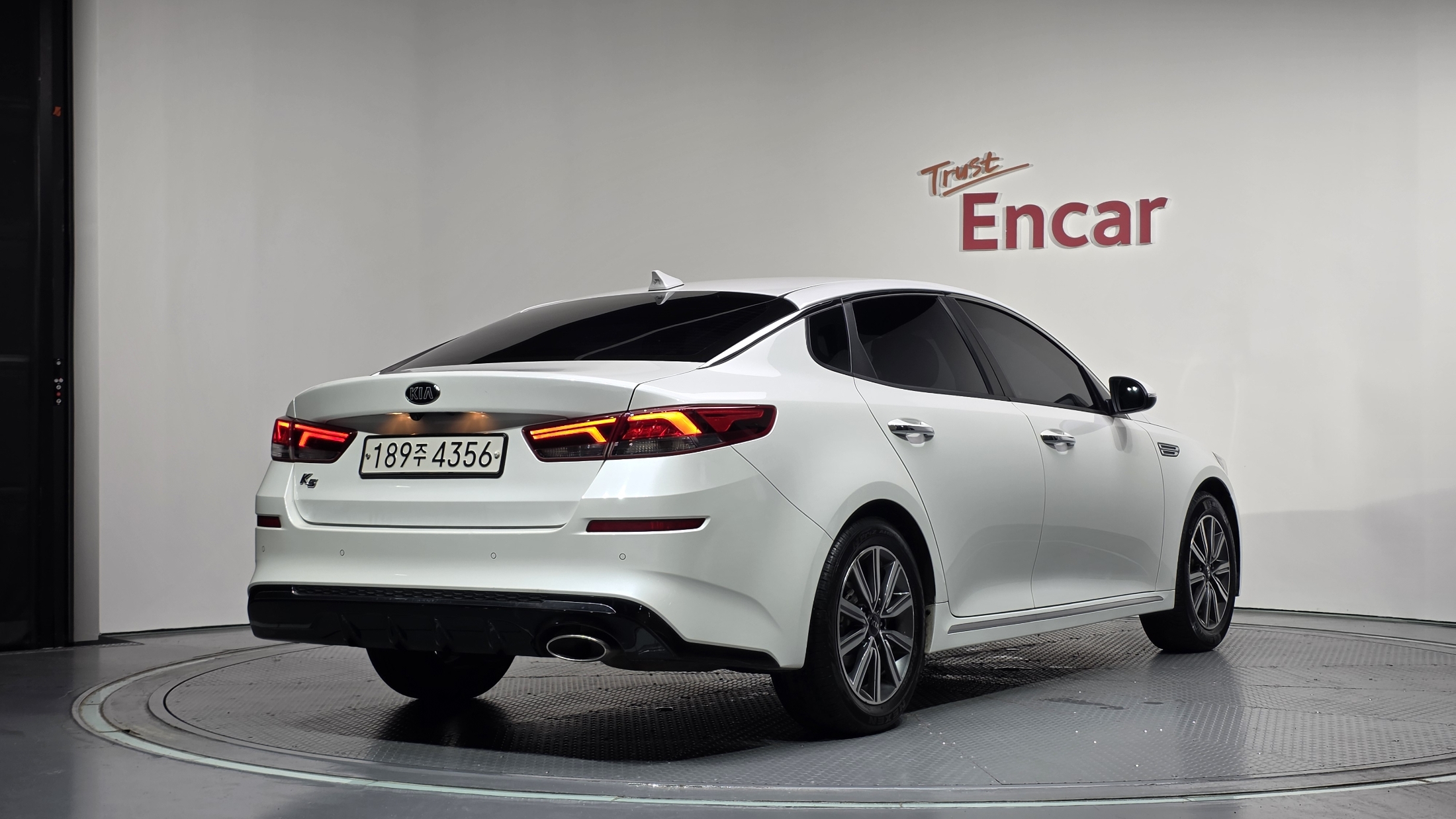 KIA K5 photo 2