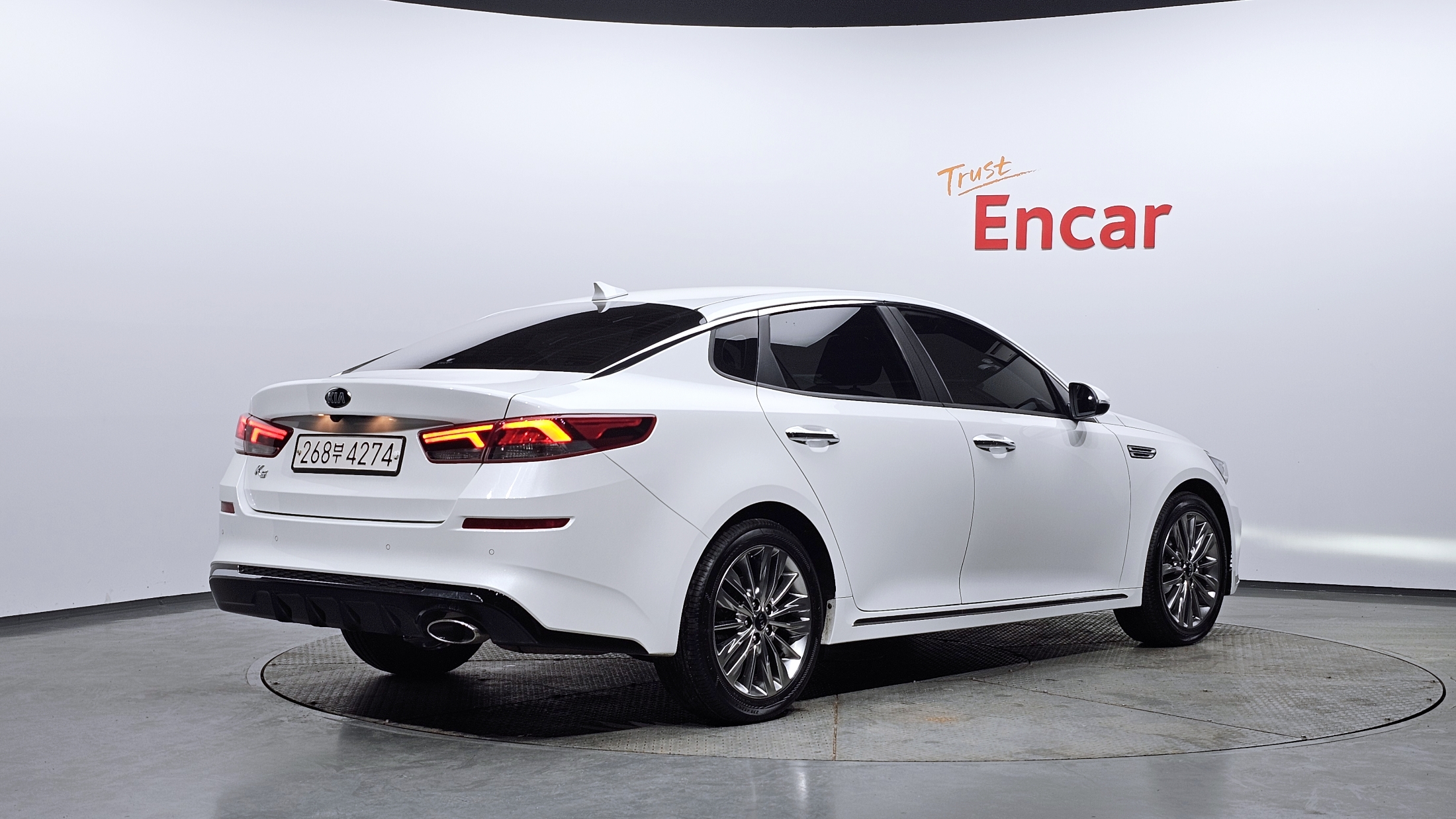 KIA K5 photo 2