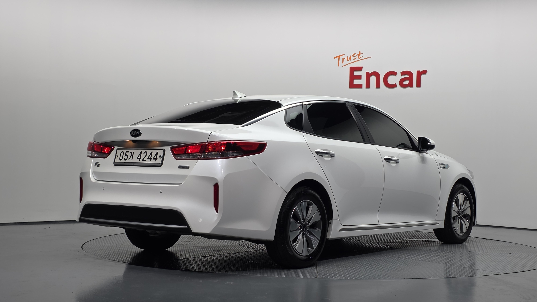KIA K5 photo 2