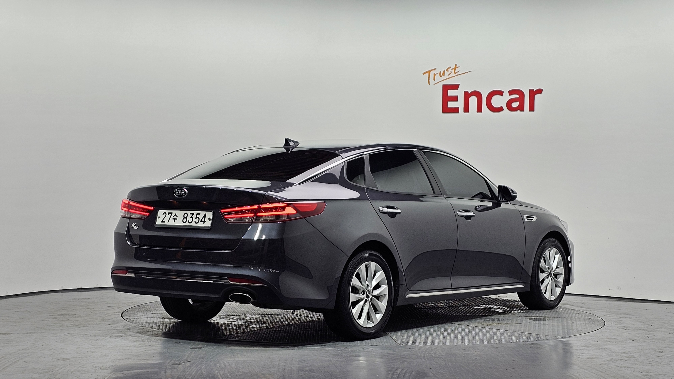 KIA K5 photo 2
