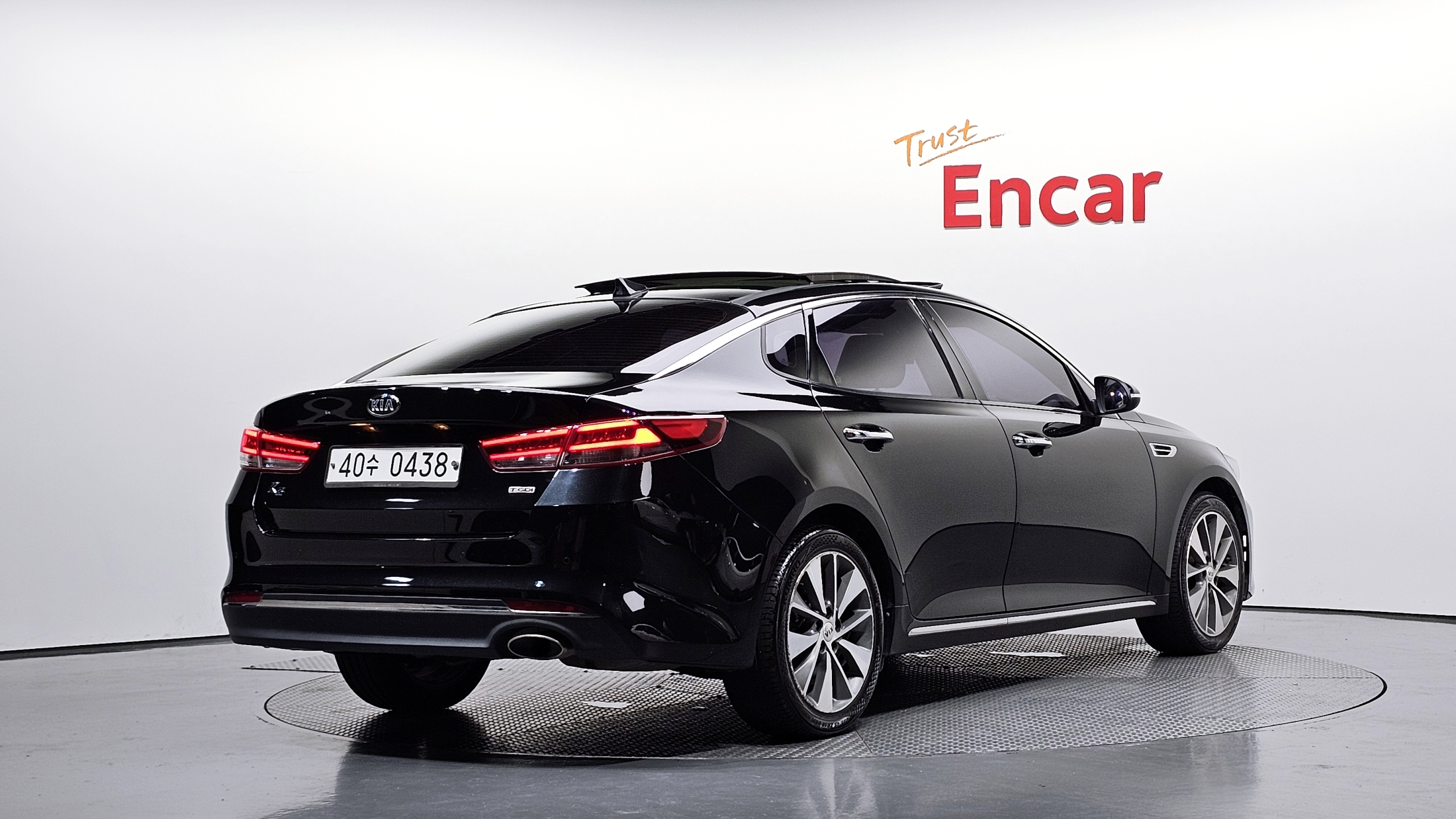 KIA K5 photo 2