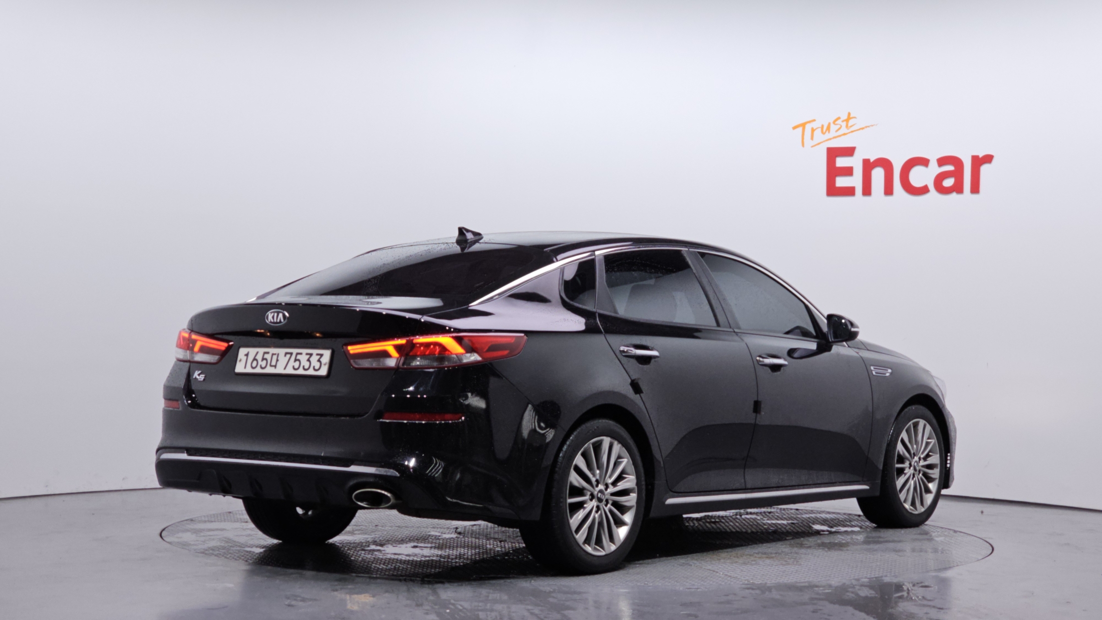 KIA K5 photo 2