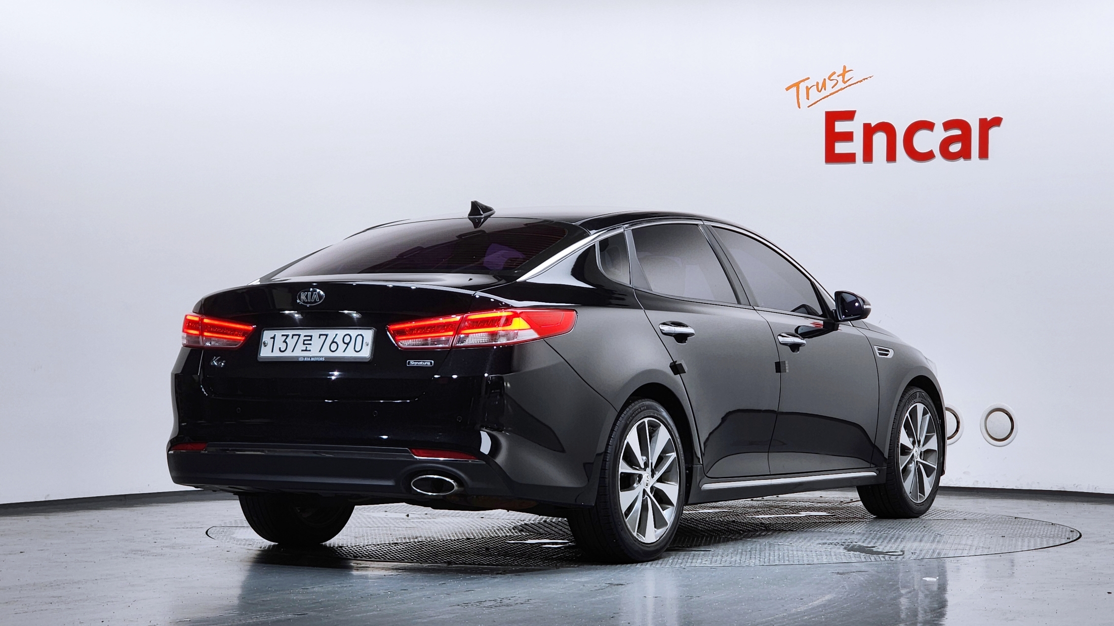 KIA K5 photo 2