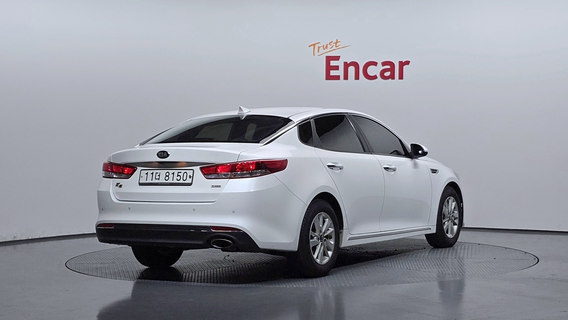 KIA K5 photo 2