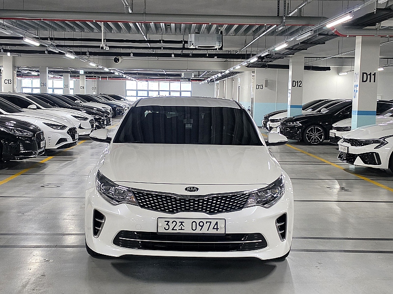 KIA K5 photo 2