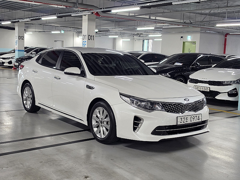 KIA K5 photo 3