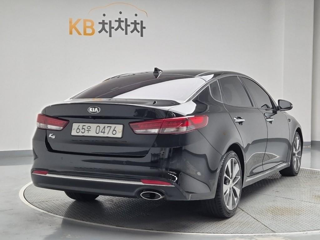 KIA K5 photo 3