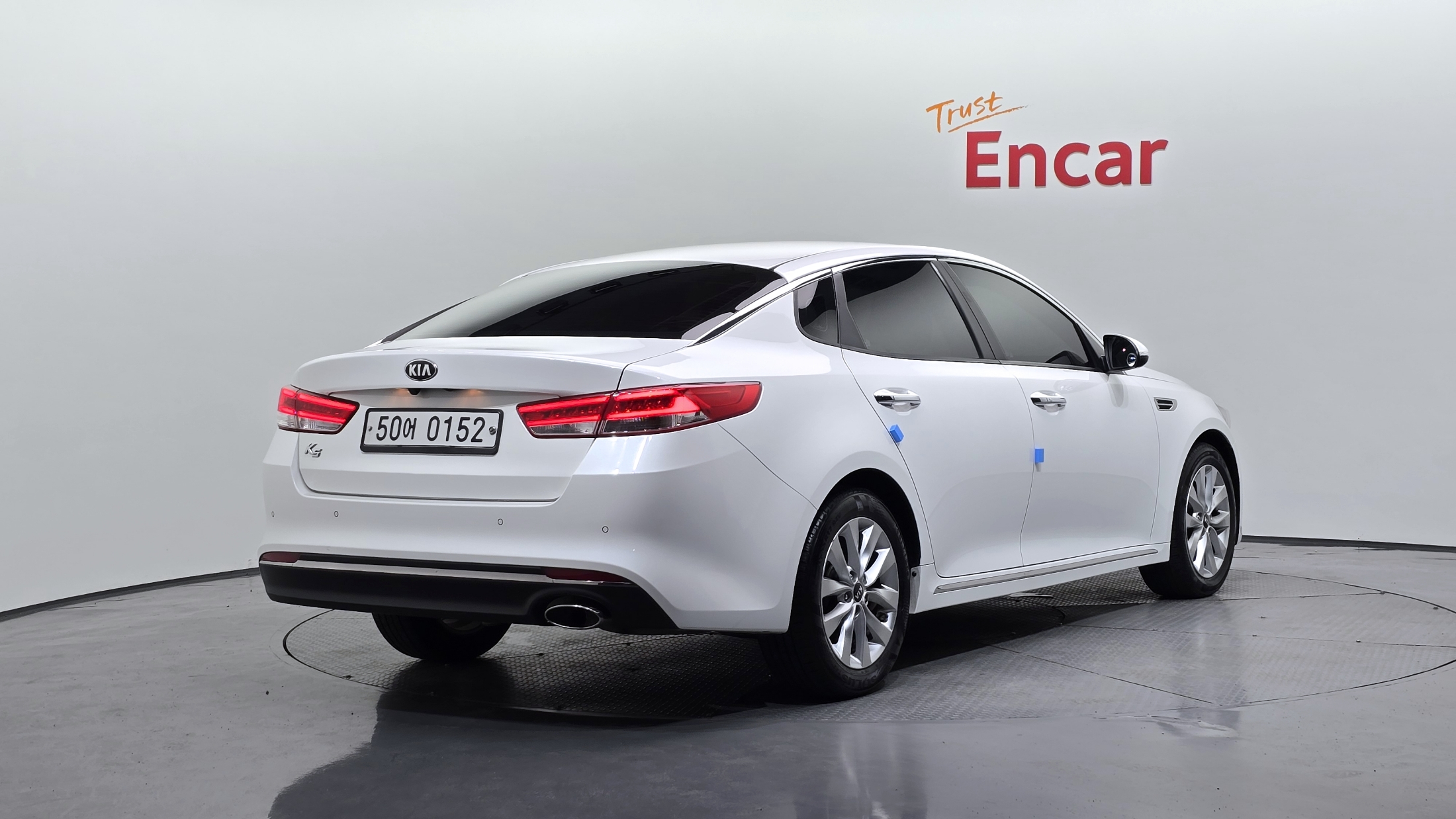 KIA K5 photo 2