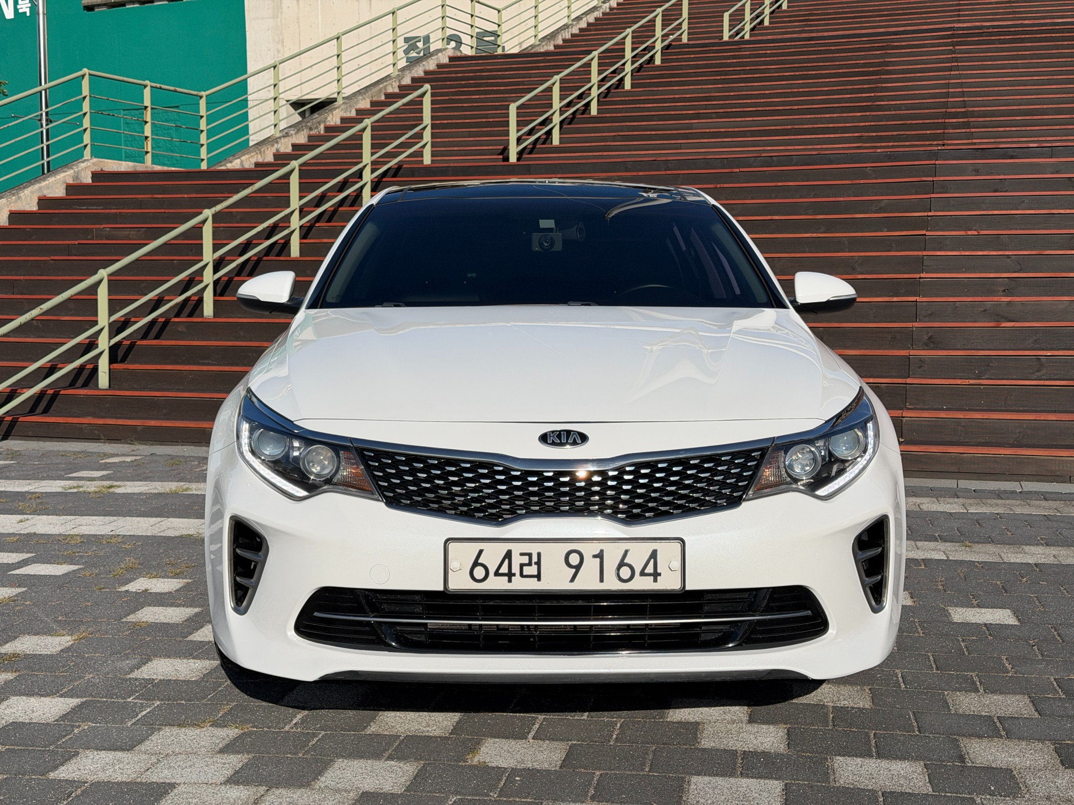 KIA K5 photo 2
