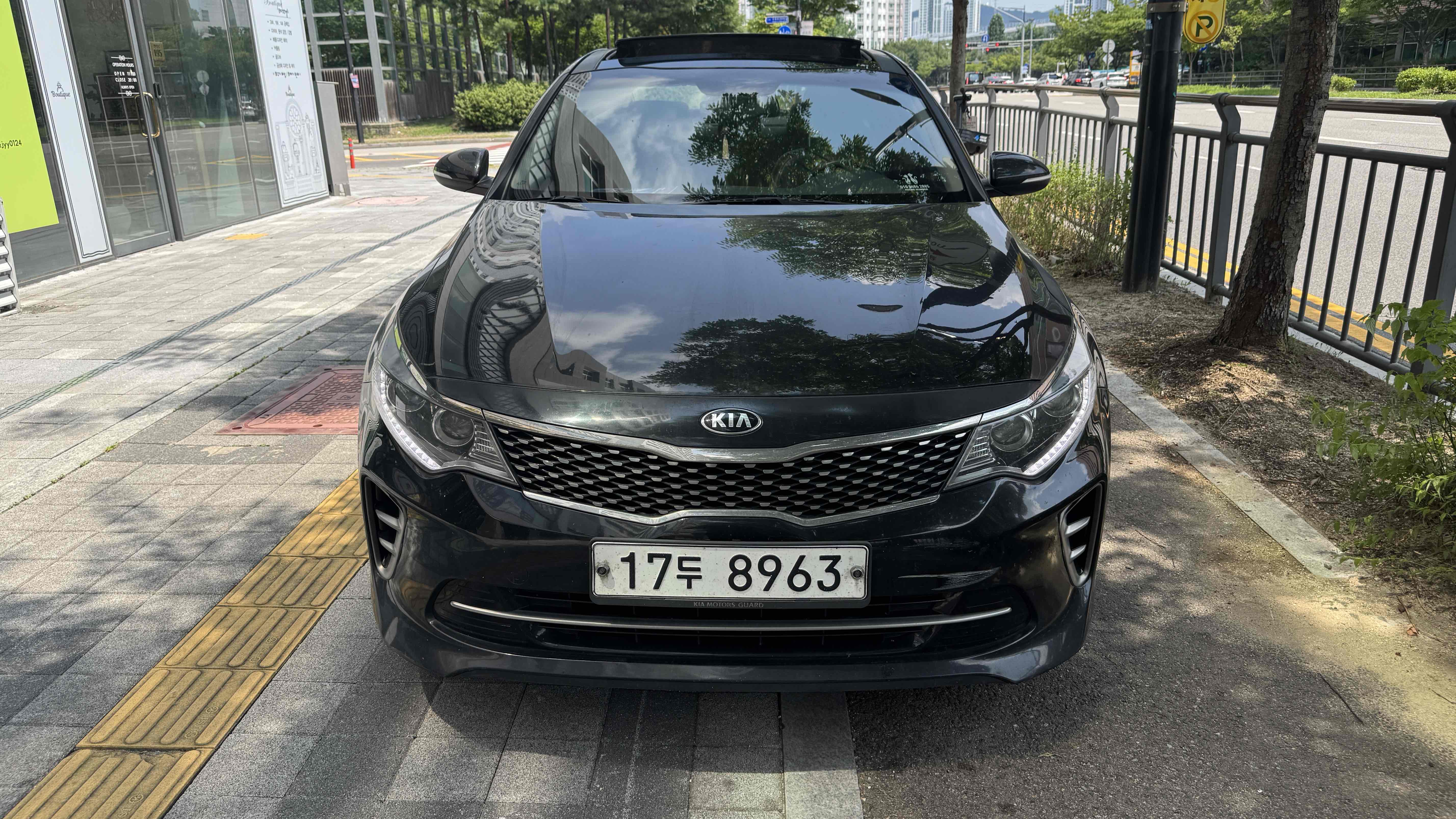 KIA K5 photo 2