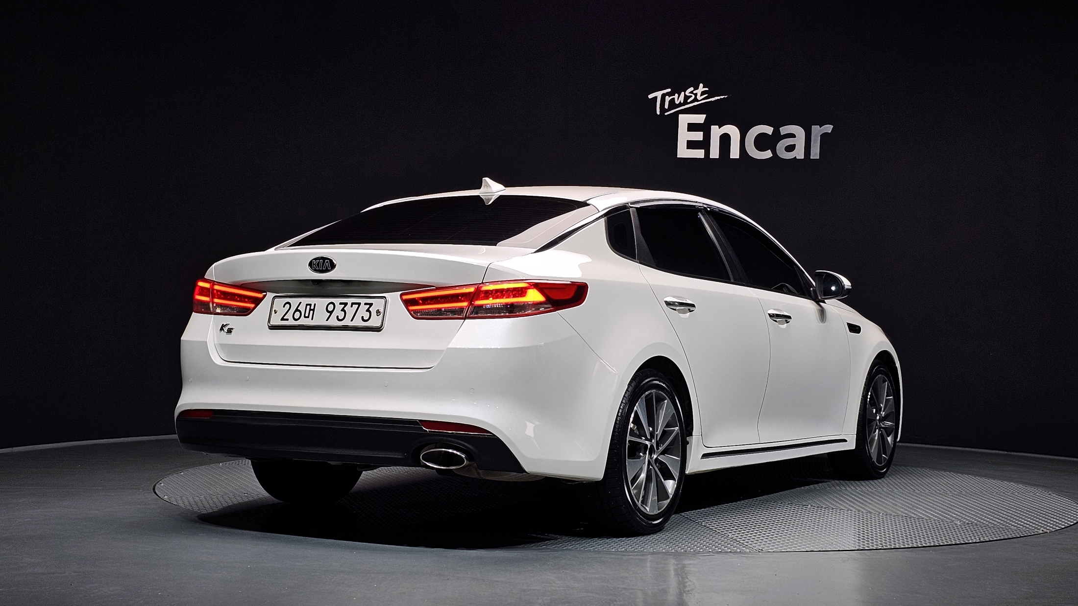 KIA K5 photo 2