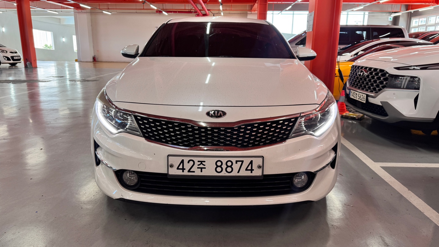 KIA K5 photo 2