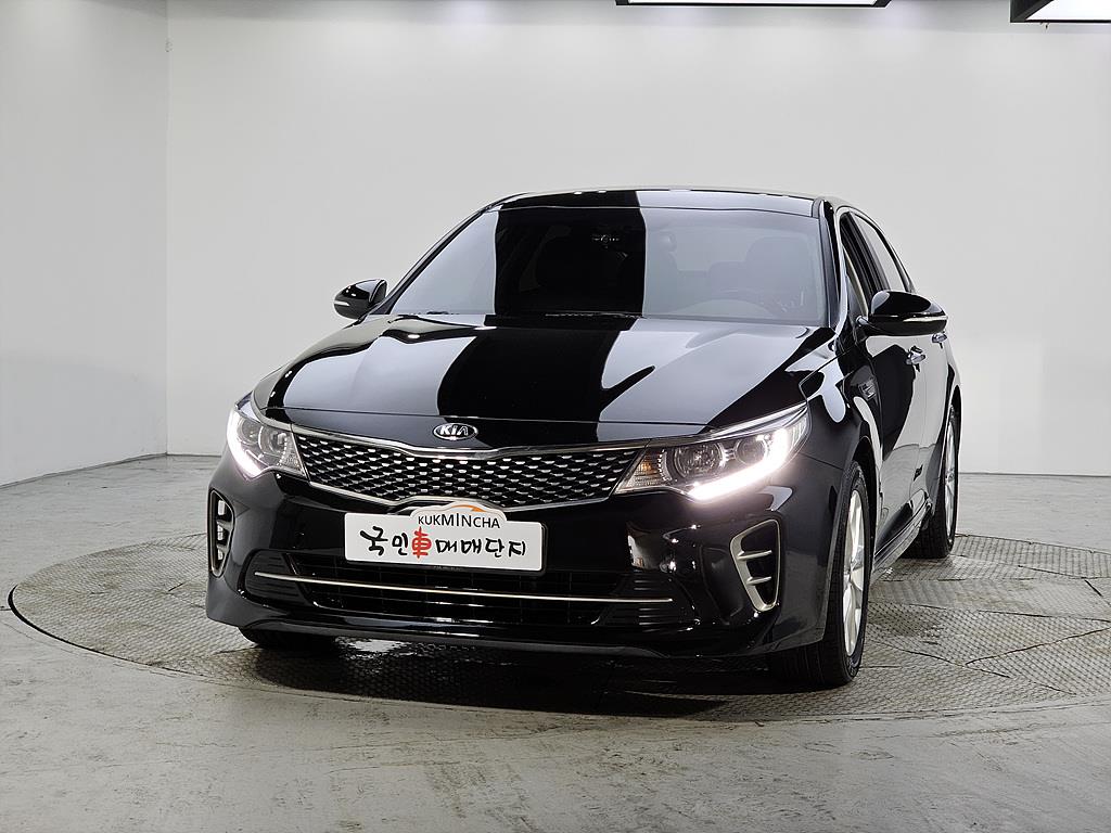 KIA K5 photo 2