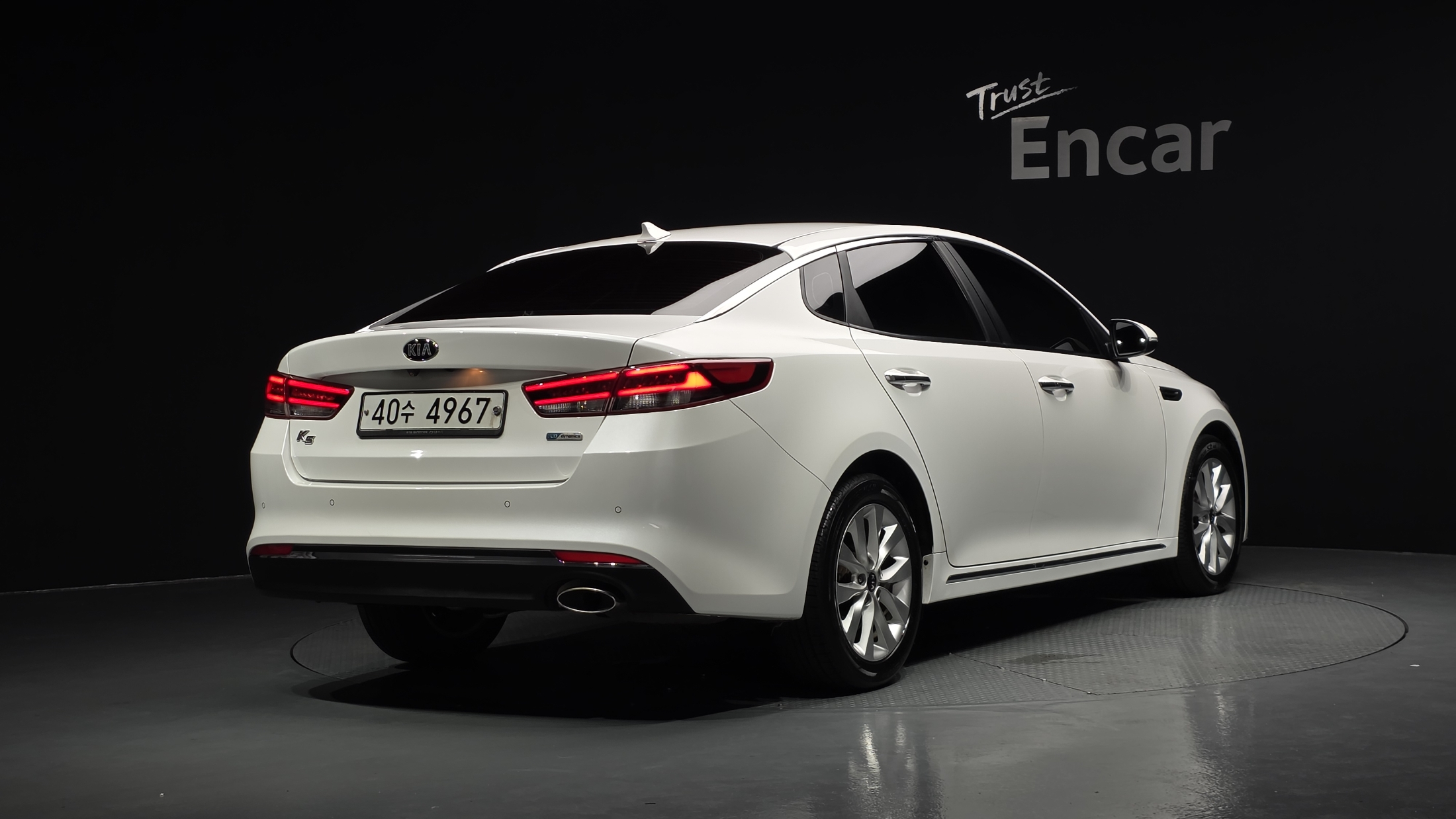 KIA K5 photo 2