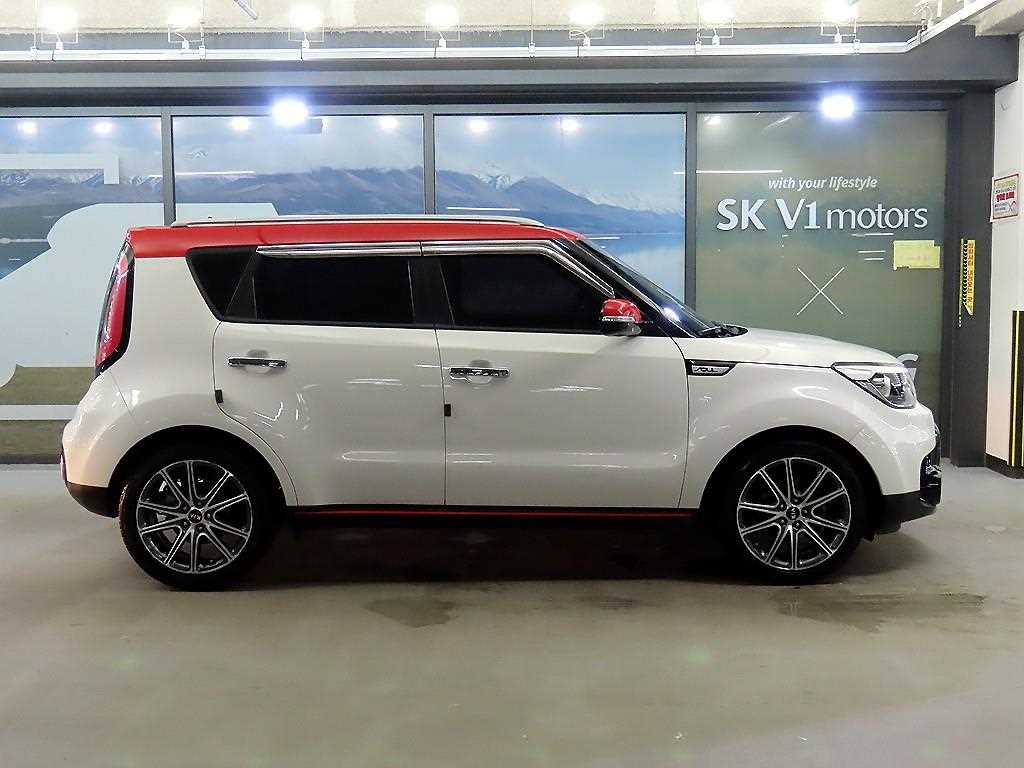 KIA SOUL photo 3