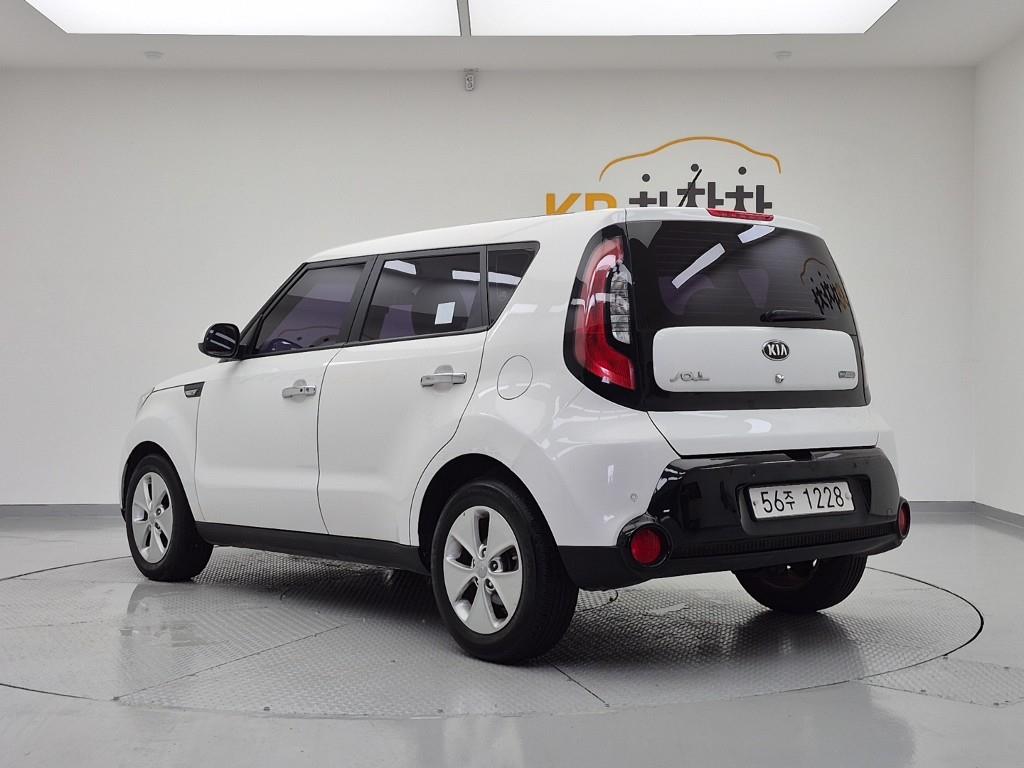 KIA SOUL photo 3