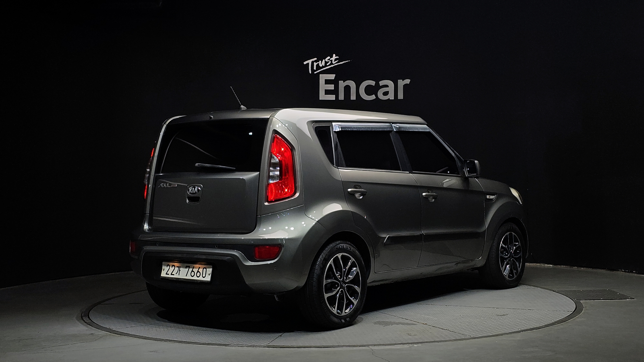 KIA SOUL photo 2