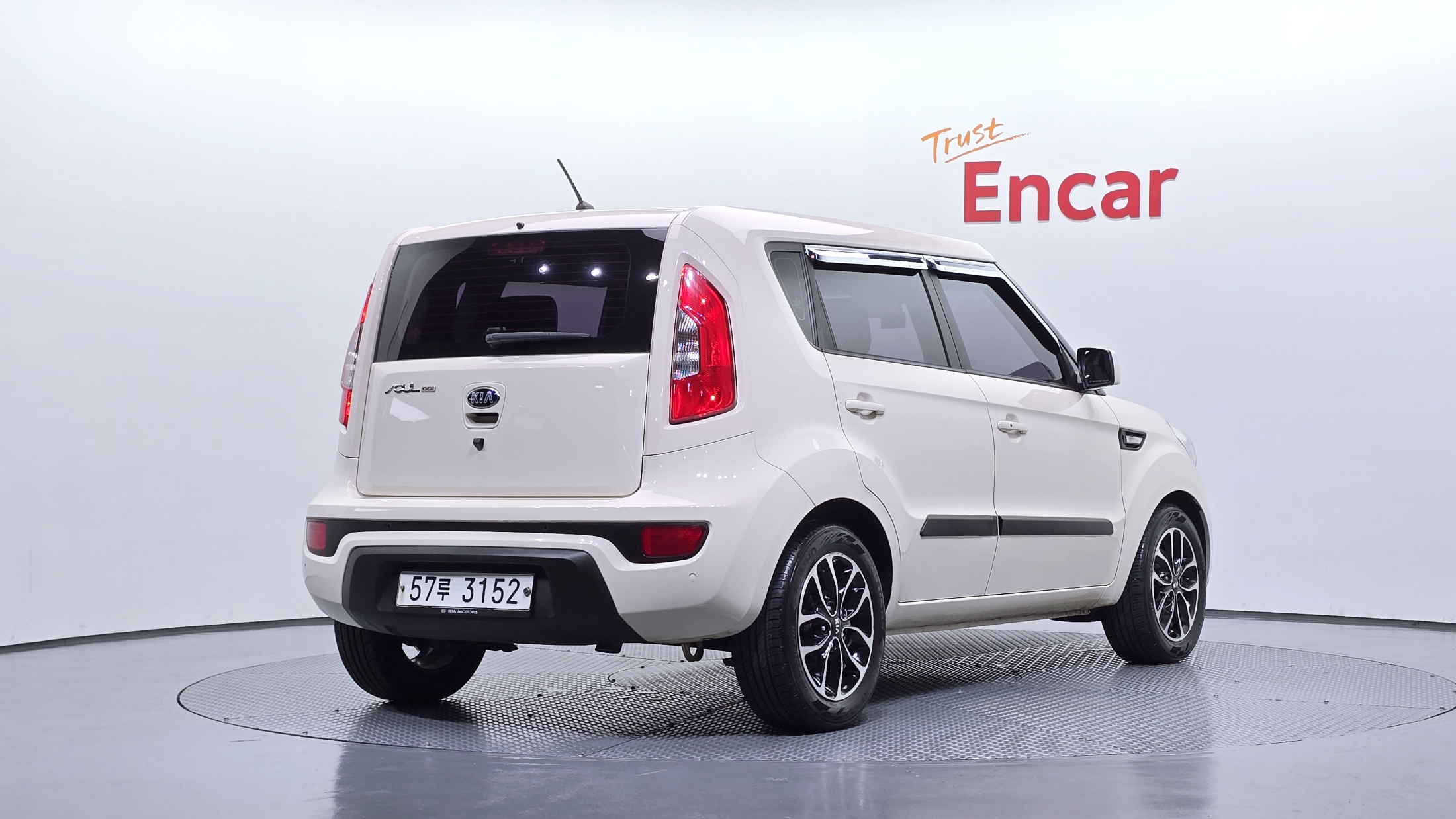 KIA SOUL photo 2