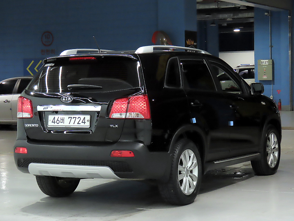 KIA SORENTO photo 2