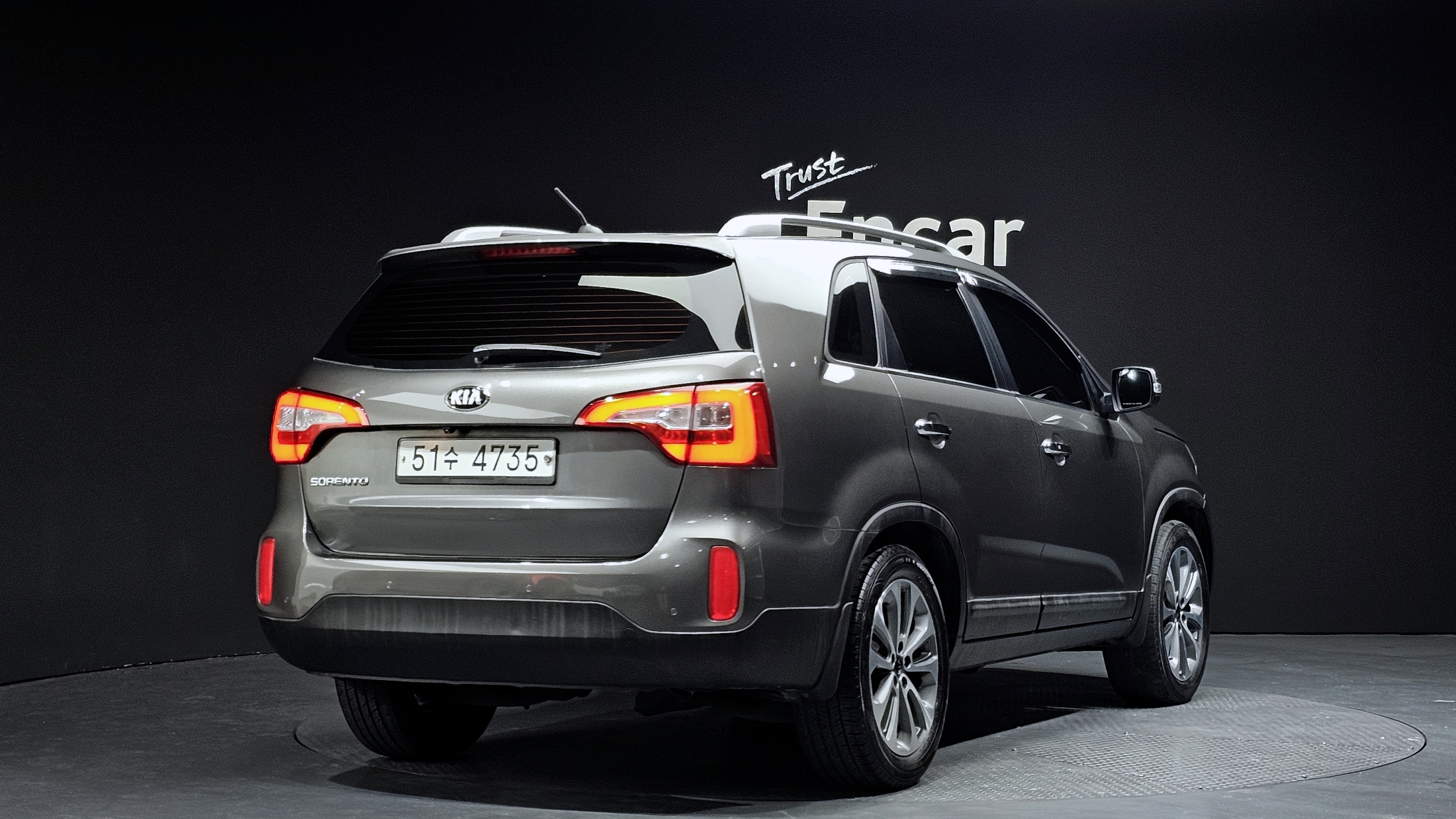 KIA SORENTO photo 2